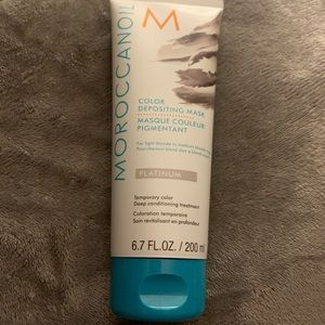 Moroccanoil color depositing mask platinum-Sealed